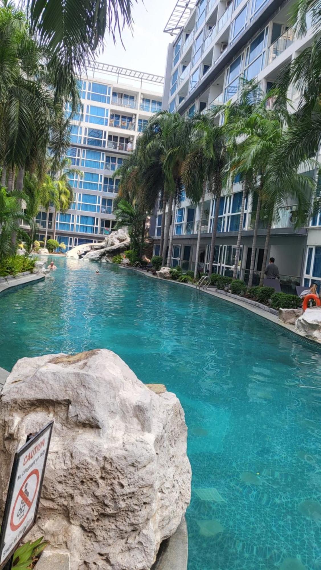 Centara Avenue Residence By Patsamon Pattaya Esterno foto